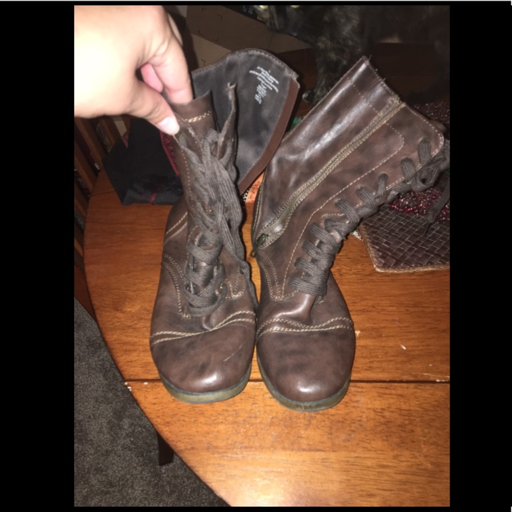 Faux leather fashion combat boots